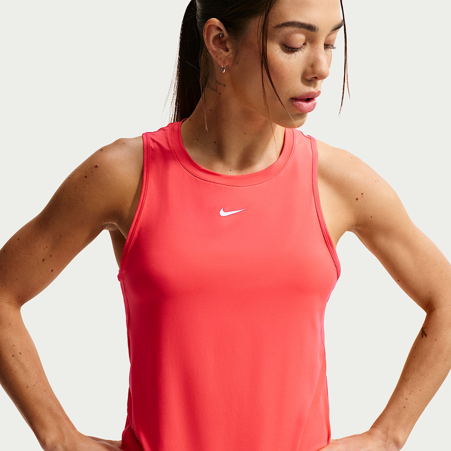 MOSSA モッサ　Nike タンクトップ レディース Nike One Classic Women's Dri-FIT Tank Top. Nike.com